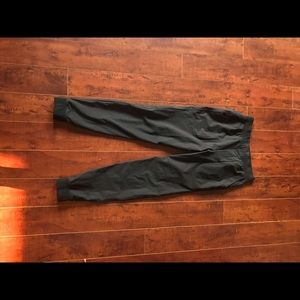 Lululemon ABC Mens Black Jogger *Skinny* fit
